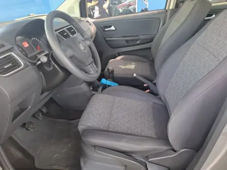 VOLKSWAGEN Fox 1.6 4P, Foto 10