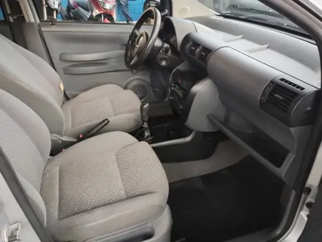 VOLKSWAGEN Fox 1.6 PLUS, Foto 7 VOLKSWAGEN Fox 1.6 PLUS, Foto 7