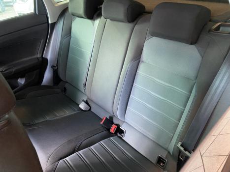 VOLKSWAGEN Nivus 1.0 4P FLEX 200 TSI COMFORTLINE TURBO AUTOMTICO, Foto 6