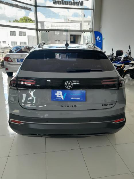 VOLKSWAGEN Nivus 1.0 4P FLEX 200 TSI HIGHLINE TURBO AUTOM�TICO, Foto 4