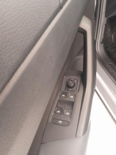 VOLKSWAGEN Nivus 1.0 4P FLEX 200 TSI HIGHLINE TURBO AUTOM�TICO, Foto 9