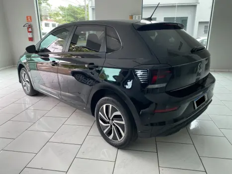 VOLKSWAGEN Polo Hatch 1.0 12V 4P 200 TSI HIGHLINE AUTOM�TICO, Foto 4