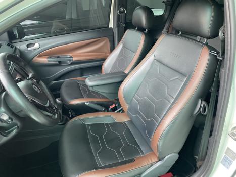 VOLKSWAGEN Saveiro 1.6 G7 CABINE DUPLA CROSS FLEX, Foto 10