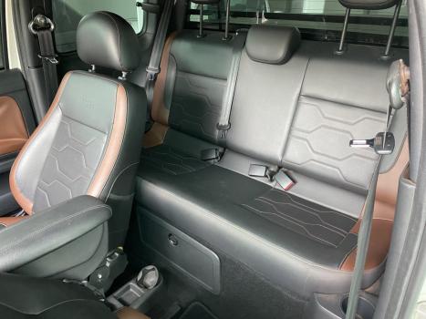 VOLKSWAGEN Saveiro 1.6 G7 CABINE DUPLA CROSS FLEX, Foto 11