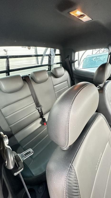 VOLKSWAGEN Saveiro 1.6 G7 CABINE DUPLA CROSS FLEX, Foto 8