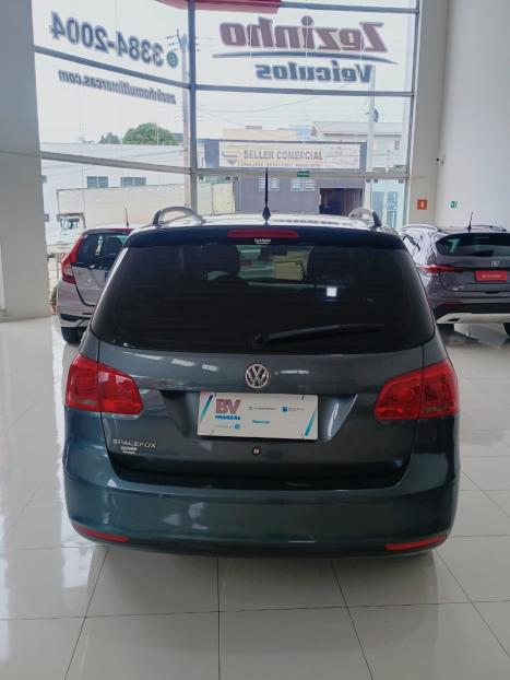 VOLKSWAGEN Space Fox 1.6 4P FLEX I-TREND, Foto 6
