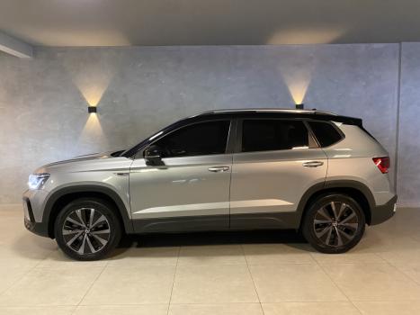 VOLKSWAGEN Taos 1.4 16V 4P FLEX 250 TSI HIGHLINE AUTOM�TICO, Foto 5