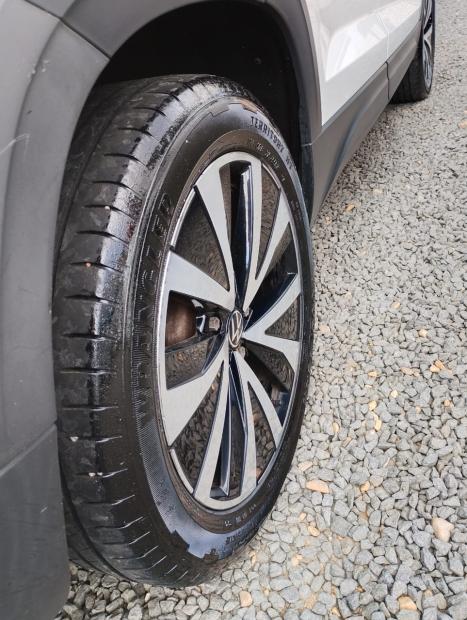 VOLKSWAGEN Taos 1.4 16V 4P FLEX 250 TSI HIGHLINE AUTOM�TICO, Foto 10