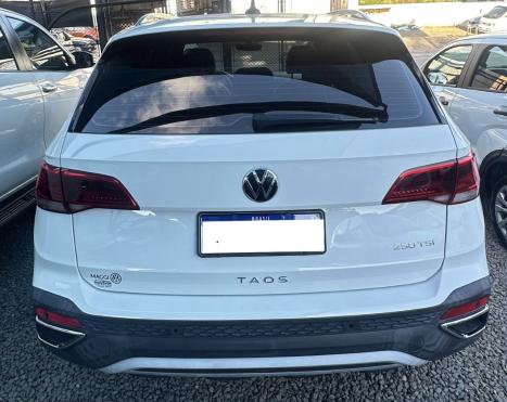 VOLKSWAGEN Taos 1.4 16V 4P FLEX 250 TSI HIGHLINE AUTOM�TICO, Foto 6