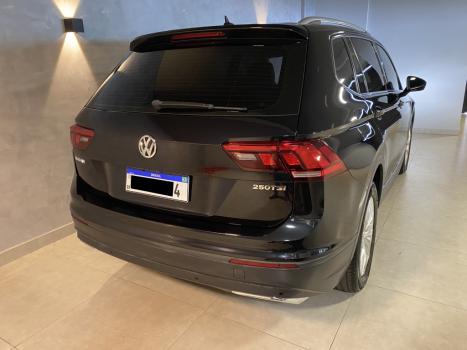 VOLKSWAGEN Tiguan 1.4 250 TSI TOTAL FLEX ALLSPACE COMFORTLINE TURBO AUTOM�TICO TIPTRONIC, Foto 7