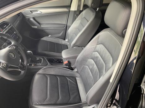 VOLKSWAGEN Tiguan 1.4 250 TSI TOTAL FLEX ALLSPACE COMFORTLINE TURBO AUTOM�TICO TIPTRONIC, Foto 12