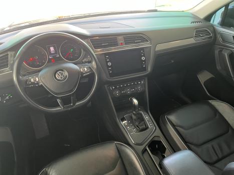 VOLKSWAGEN Tiguan 1.4 250 TSI TOTAL FLEX ALLSPACE COMFORTLINE TURBO AUTOM�TICO TIPTRONIC, Foto 7