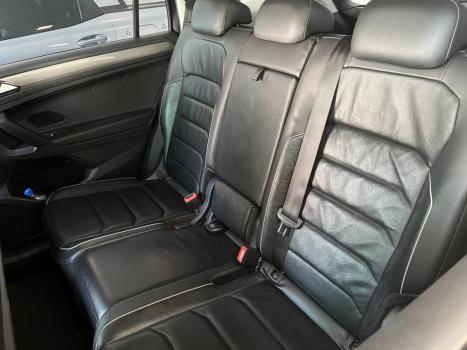 VOLKSWAGEN Tiguan 1.4 250 TSI TOTAL FLEX ALLSPACE COMFORTLINE TURBO AUTOM�TICO TIPTRONIC, Foto 10