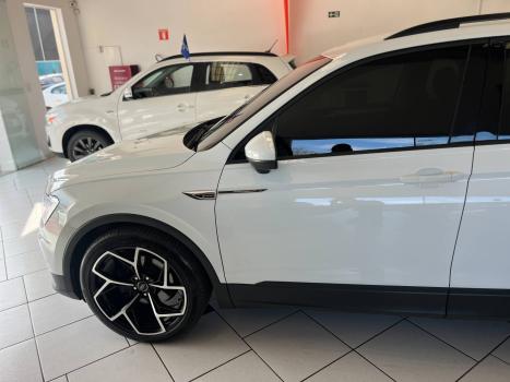 VOLKSWAGEN Tiguan 1.4 16V 4P TSI 250 FLEX TURBO AUTOM�TICO, Foto 3