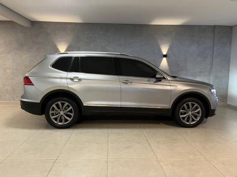 VOLKSWAGEN Tiguan 1.4 250 TSI TOTAL FLEX ALLSPACE COMFORTLINE TURBO AUTOMÁTICO TIPTRONIC, Foto 4