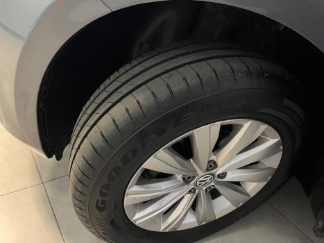VOLKSWAGEN Virtus 1.6 4P MSI FLEX AUTOM�TICO, Foto 9