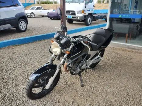 YAMAHA YS Fazer 250 , Foto 3