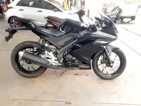 YAMAHA YZF R15 150 ABS, Foto 5