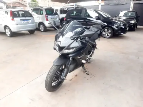 YAMAHA YZF R15 150 ABS, Foto 6