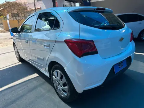 CHEVROLET Onix Hatch 1.0 4P FLEX LT, Foto 4