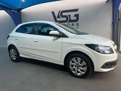 CHEVROLET Onix Hatch 1.4 4P FLEX LT, Foto 4