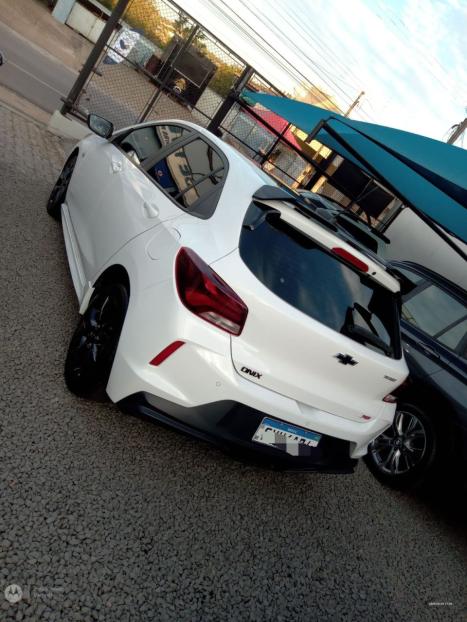 CHEVROLET Onix Hatch 1.0 12V 4P FLEX RS TURBO AUTOMTICO, Foto 7