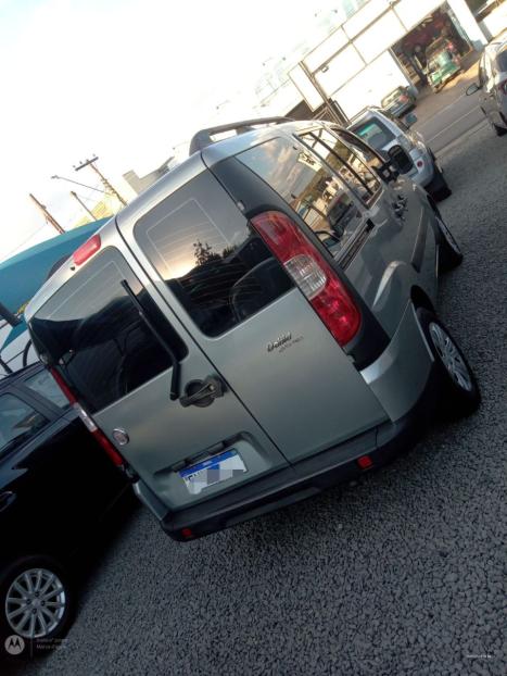 FIAT Doblo 1.8 16V 4P FLEX ESSENCE 7 LUGARES, Foto 5