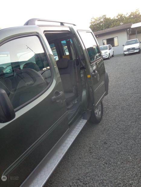 FIAT Doblo 1.8 16V 4P FLEX ADVENTURE, Foto 4
