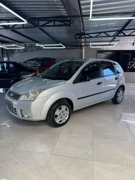 FORD Fiesta Hatch 1.6 4P, Foto 1