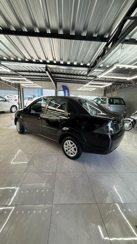 FORD Fiesta Hatch 1.6 4P, Foto 3