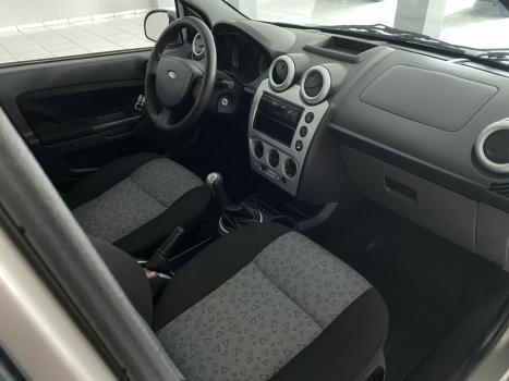 FORD Fiesta Sedan 1.6 4P FLEX, Foto 6