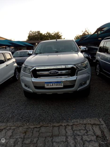 FORD Ranger 3.2 20V XLT 4X4 CABINE DUPLA TURBO DIESEL AUTOMTICO, Foto 3