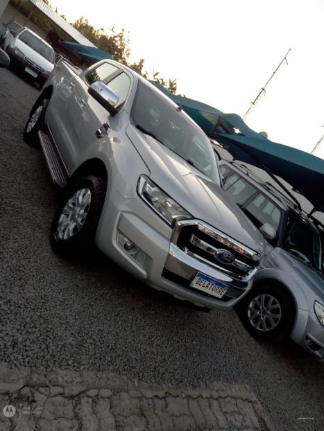FORD Ranger 3.2 20V XLT 4X4 CABINE DUPLA TURBO DIESEL AUTOMTICO, Foto 4