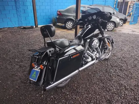 HARLEY DAVIDSON Street Glide FLHX 1700, Foto 3