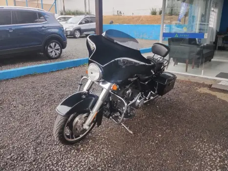 HARLEY DAVIDSON Street Glide FLHX 1700, Foto 6
