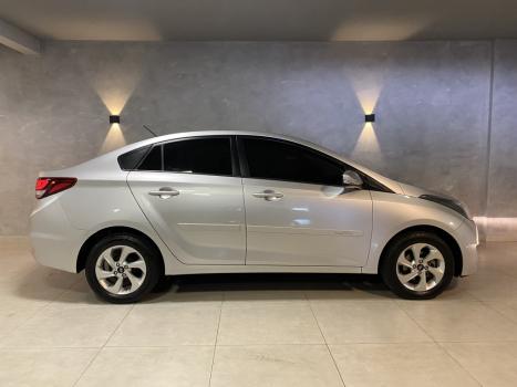 HYUNDAI HB 20 Sedan 1.6 16V 4P FLEX COMFORT PLUS AUTOMTICO, Foto 3