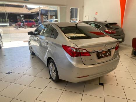 HYUNDAI HB 20 Sedan 1.6 16V 4P FLEX PREMIUM, Foto 4