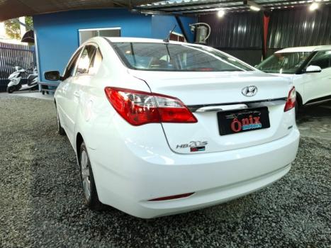 HYUNDAI HB 20 Sedan 1.0 12V 4P FLEX COMFORT PLUS, Foto 4