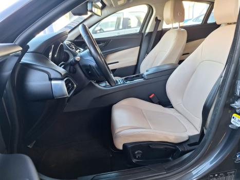 JAGUAR XE 2.0 16V 4P SI4 PURE TECH TURBO AUTOMTICO, Foto 5