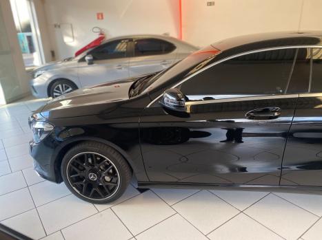 MERCEDES-BENZ CLA 180 1.6 16V 4P CGI TURBO 7G-TRONIC DCT AUTOMTICO, Foto 3