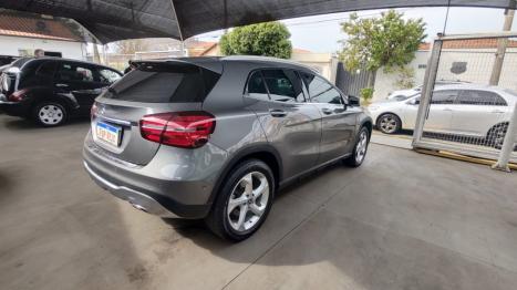 MERCEDES-BENZ GLA 200 1.6 16V 4P FLEX CGI ADVANCE TURBO AUTOMTICO, Foto 6