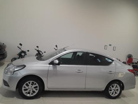 NISSAN Versa Sedan 1.6 16V 4P SV FLEX XTRONIC AUTOMTICO CVT, Foto 2