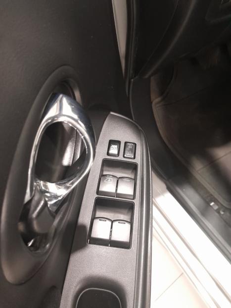NISSAN Versa Sedan 1.6 16V 4P SV FLEX XTRONIC AUTOMTICO CVT, Foto 6