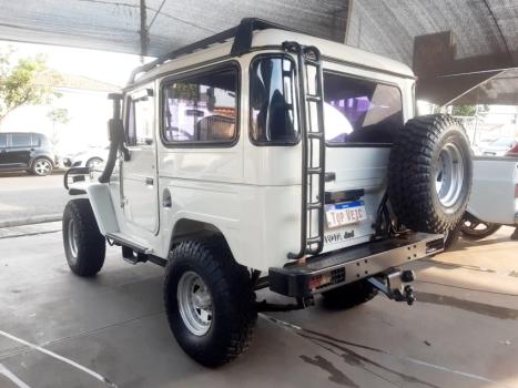 TOYOTA Bandeirante 3.7 4X4 DIESEL TETO RGIDO, Foto 6