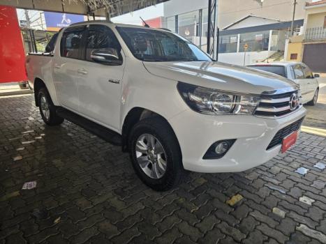 TOYOTA Hilux Caminhonete 2.8 16V SRV 4X4 DIESEL CABINE DUPLA AUTOMTICO, Foto 2