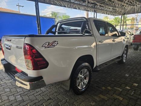 TOYOTA Hilux Caminhonete 2.8 16V SRV 4X4 DIESEL CABINE DUPLA AUTOMTICO, Foto 5