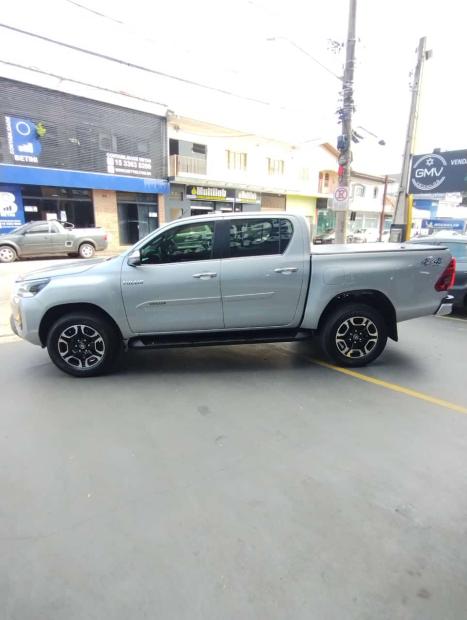 TOYOTA Hilux Caminhonete 2.8 16V SRX 4X4 TURBO DIESEL CABINE DUPLA AUTOMTICO, Foto 4