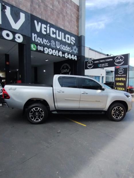 TOYOTA Hilux Caminhonete 2.8 16V SRX 4X4 TURBO DIESEL CABINE DUPLA AUTOMTICO, Foto 5