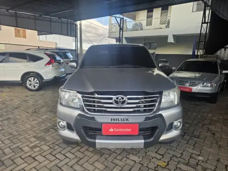 TOYOTA Hilux Caminhonete 2.7 16V 4P SRV FLEX CABINE DUPLA AUTOMTICO, Foto 2