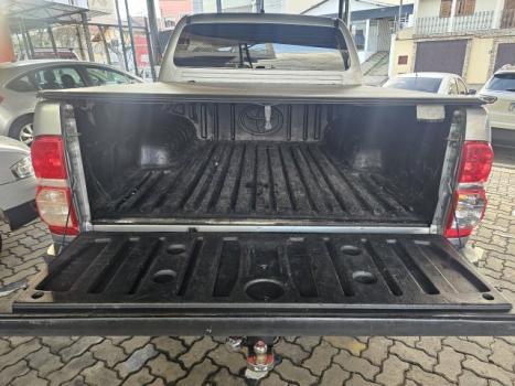 TOYOTA Hilux Caminhonete 2.7 16V 4P SRV FLEX CABINE DUPLA AUTOMTICO, Foto 7